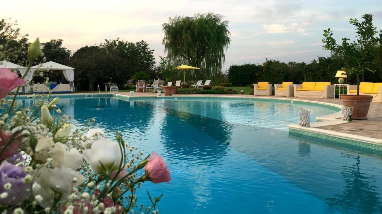 Tenuta Donnanna Agriturismo&Glamping Galatone Kültér fotó