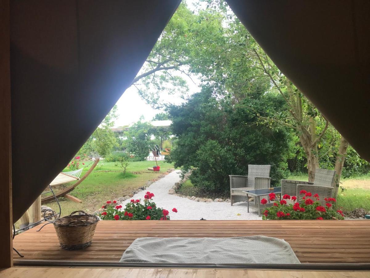 Tenuta Donnanna Agriturismo&Glamping Galatone Kültér fotó